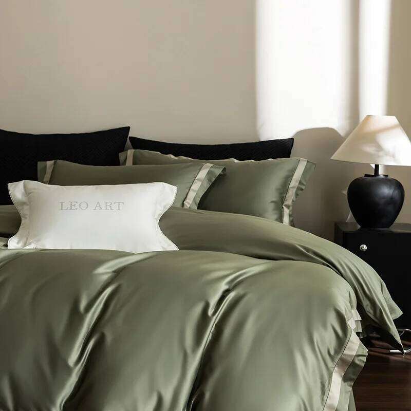 Customizable led luxury 100 pcs double-strand long-staple four-piece set cotton skin-friendly bed sheet quilt cover W260302