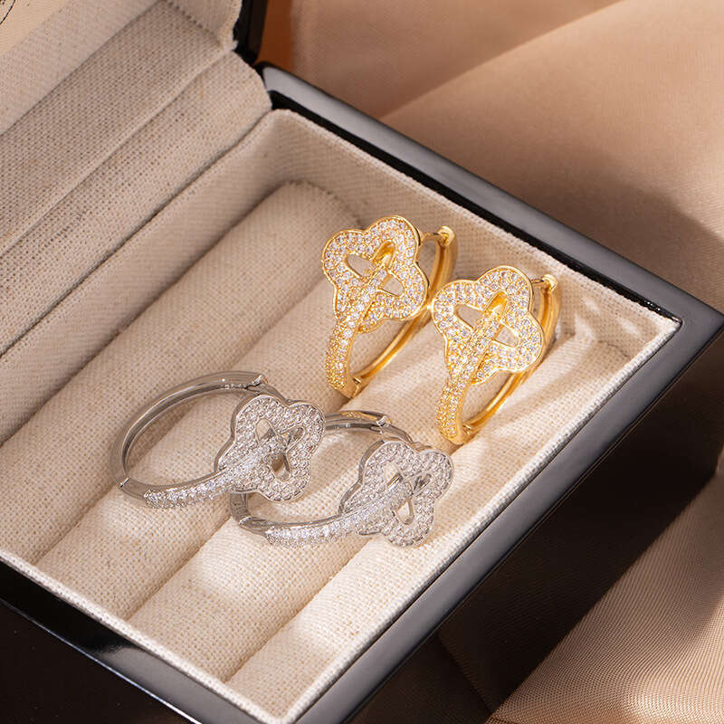 Micro-inlaid Zircon Four-leaf Clover Flower Vintage Light Luxury Women's Crystal Earrings