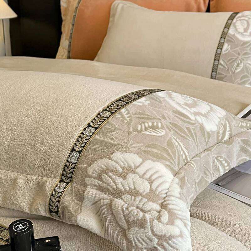 4Pcs Carved Milk Flowers Bedding Warm Thickened Winter Crystal Velvet Flannel Duvet Cover Set Bed Sheet Pillowcases W260302
