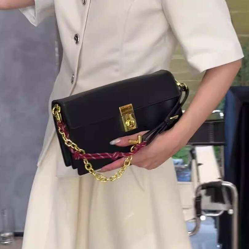 Luxury Shoulder Bags Totes Hobo High Quality Leather Messenger Underarm New Fashion Single Crossbody Women S Small Square Bag SENYY