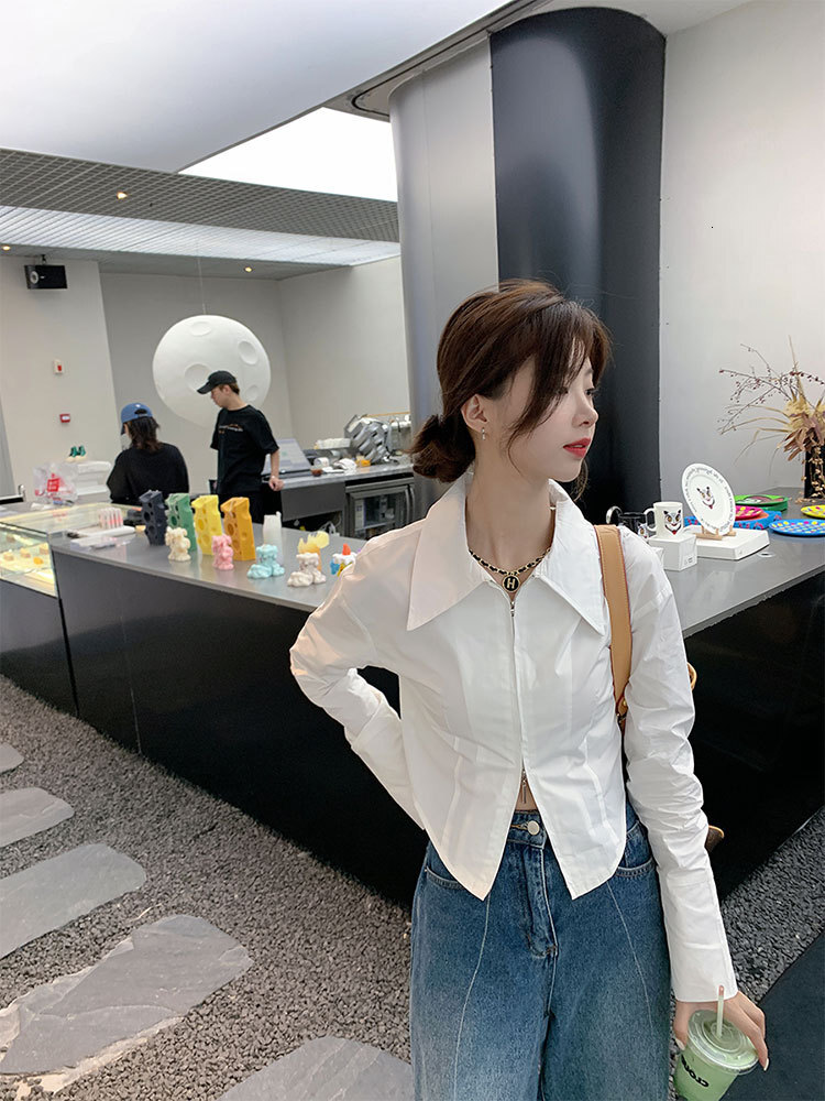 French-style Elegant White Zip-up Shirt For Women Spring Design Designer Shirt Designer Hoodie Short And Unique Top Suitable For Shirt Layering Long-sleeved Shirt