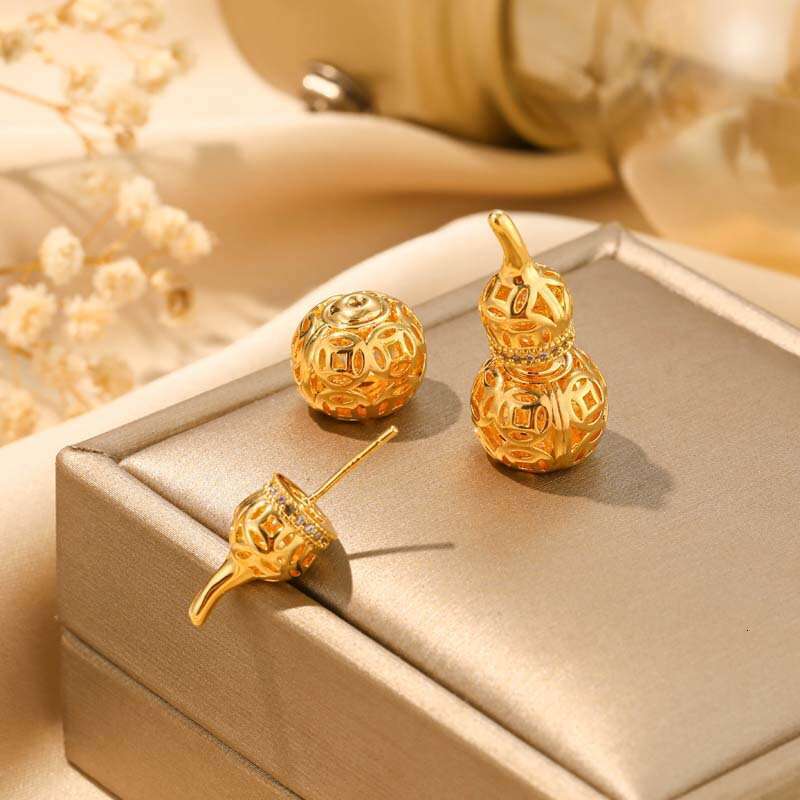 Micro-inlaid Zircon Hollow Gourd Earrings For Women Ins-style Fashion Studs Exquisite Ear Accessories