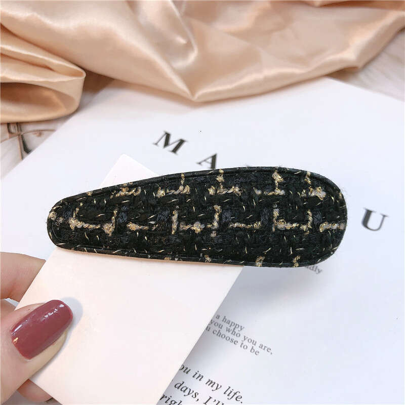 Jewelry Hair Clips & Barrettes Retro Leopard Print Inspired Tweed Elegant Black and White Contrast Color BB Clips Non-Slip Side Clips for Daily and Pa