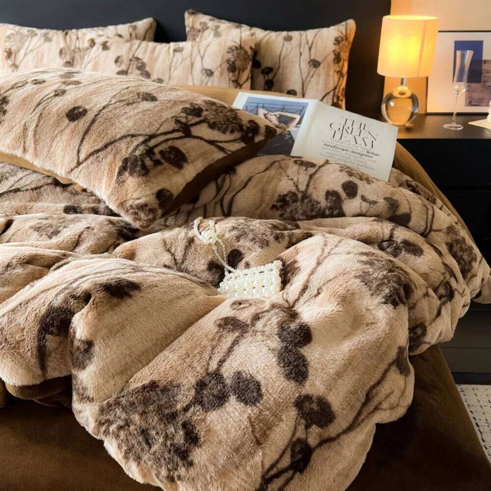 Leopard Print Rabbit Plush Quilt Cover Pillowcase Bed Sheet Class A Four-Piece Thicken Winter Warm Coral Fleece Bedding Set W260302