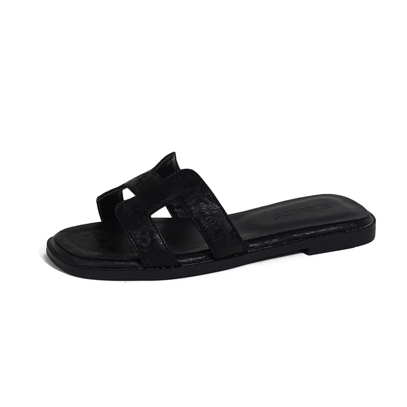 2026 Summer New Free Shipping Fashion Casual Slippers Breathable and Versatile Black Blue Pink Flat Beach Shoes for Women