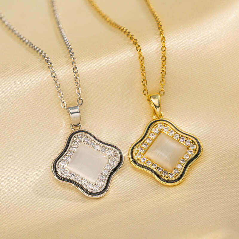 Korean-style Micro-inlaid Zircon Lucky Clover Cat's Eye Stone Light Luxury Necklace For Women