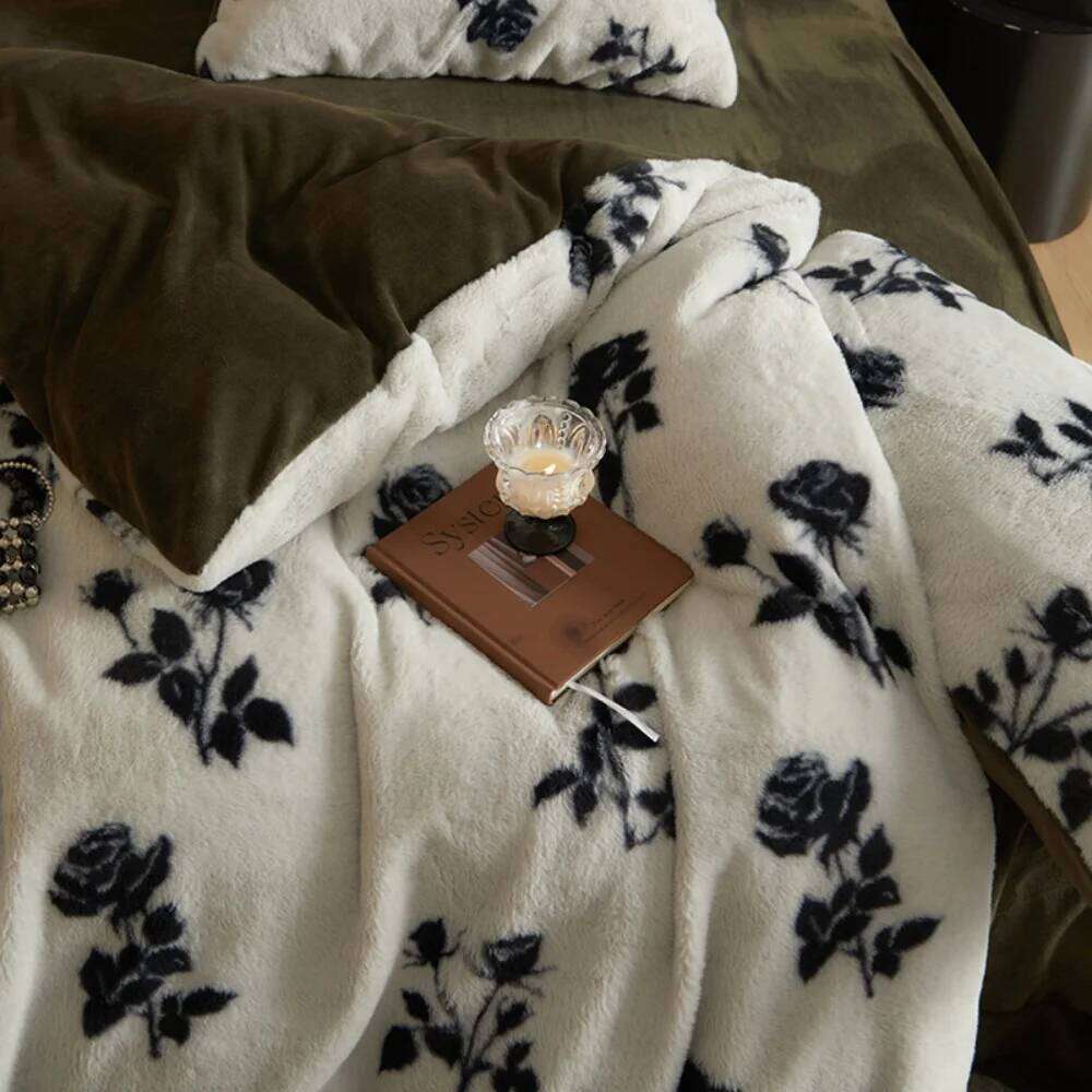 Retro Plant PrintED Rabbit Plush Quilt Cover Pillowcase Bed Sheet Four-Piece Thickened Winter Warm Coral Fleece Bedding Set W260302