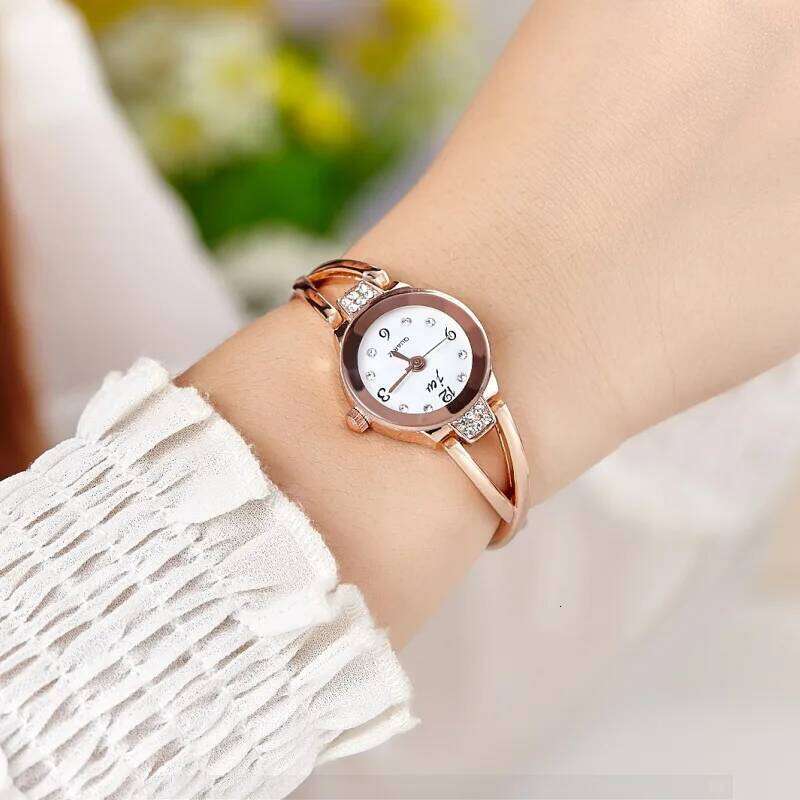 New Fashionable Women Bracelet Watch Small Dial Quartz Popular Leisure Watch-Bracelet Time Woman Elegant Watches XJ260303