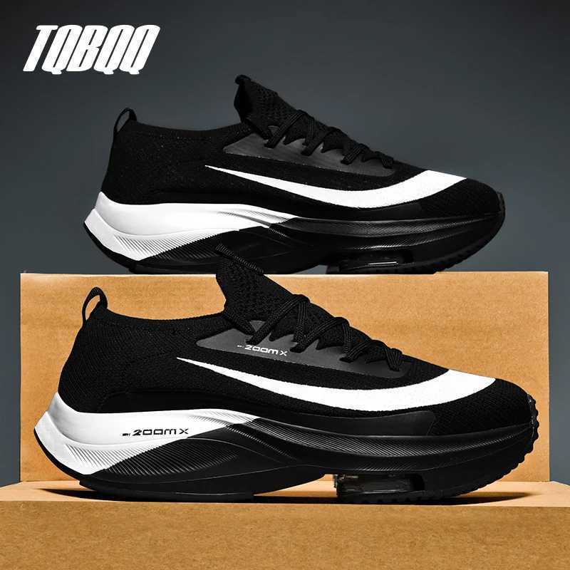 Professional Carbon Plate Running Shoes Ultra-Light Racing Shoes for Marathon Training High Energy Return Cushioning Men Women K260303
