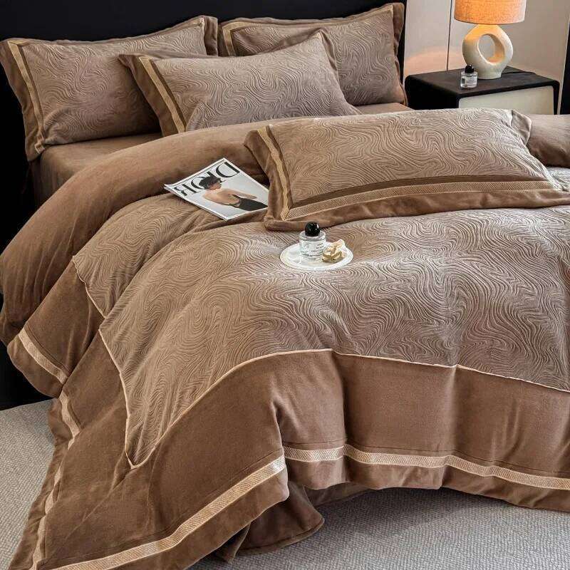 Anti-static milk four-piece set winter thickened double-sided quilt cover coral fleece bed sheet mattress W260302