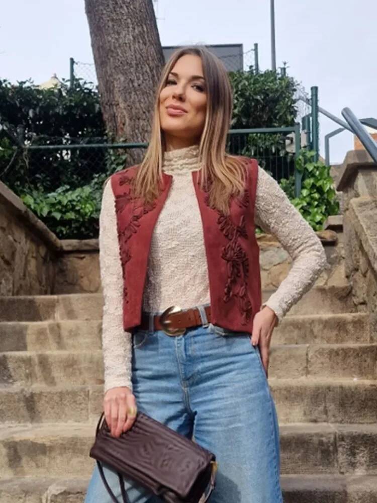 Elegant Woman Sleeveless Casual Street Style Short Women Fashion Solid O-Collar Embroidery Design Vintage Vest Top dongdumaoyi