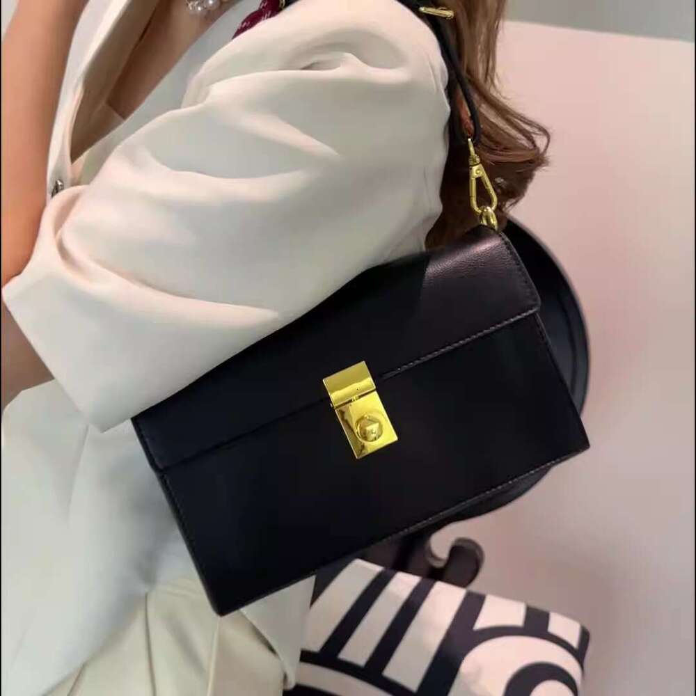 Luxury Shoulder Bags Totes Hobo High Quality Leather Messenger Underarm New Fashion Single Crossbody Women S Small Square Bag SENYY