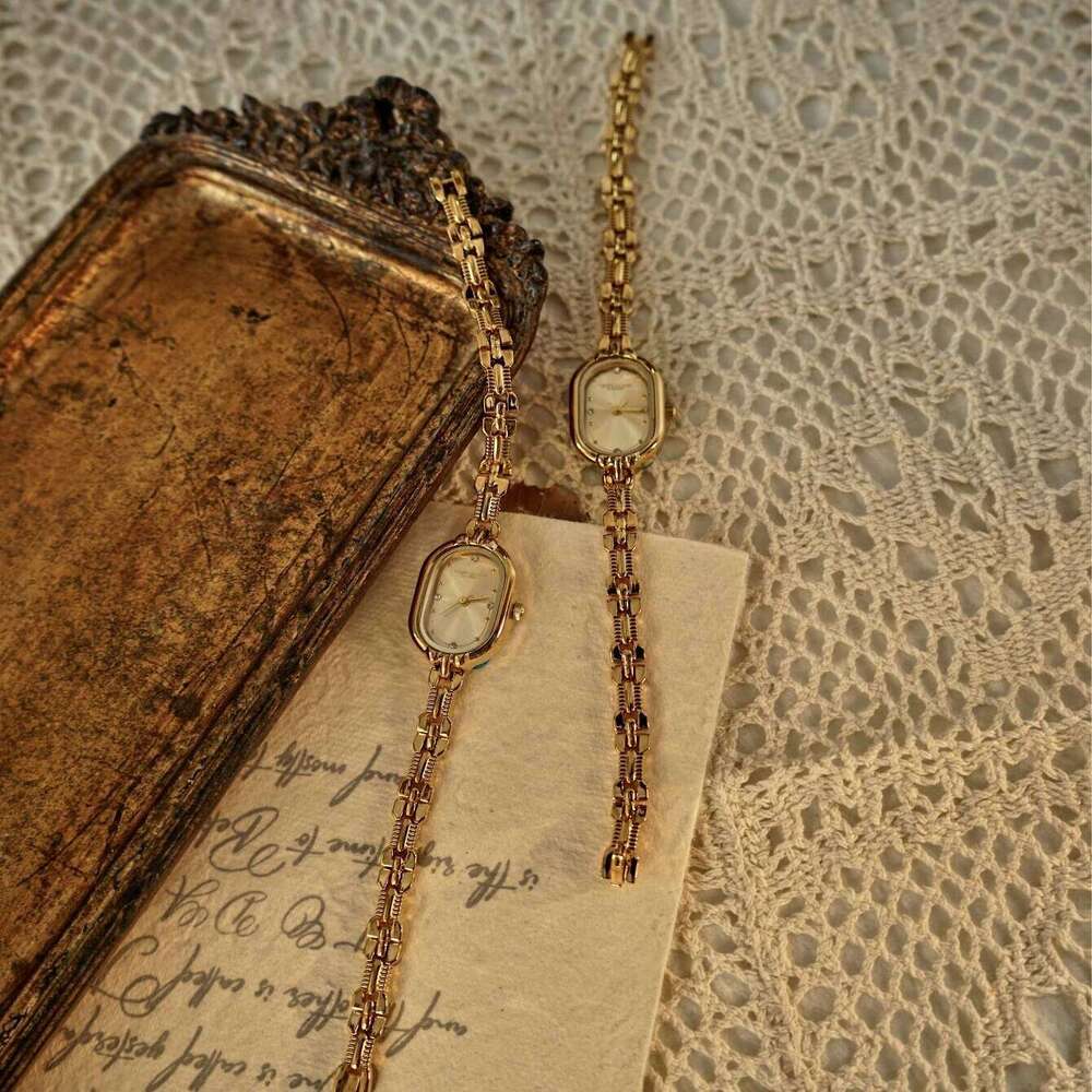 1 Piece of New Gold Bracelet Style Retro Casual Fashion Simple Accessible Luxury Elegant Versatile Waterproof Women's Quartz Watch XJ260303