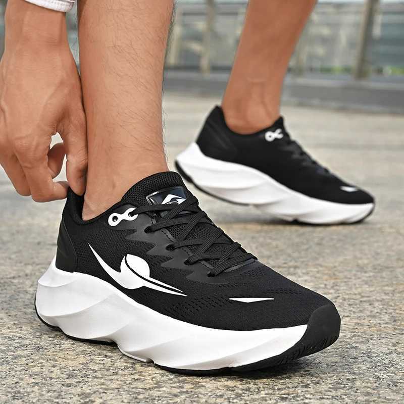 Carbon Plate Men Running Shoes Marathon Speciality Sports Breathable Lightweight Womens Comfortable Nonskid Leisure Sneakers K260303