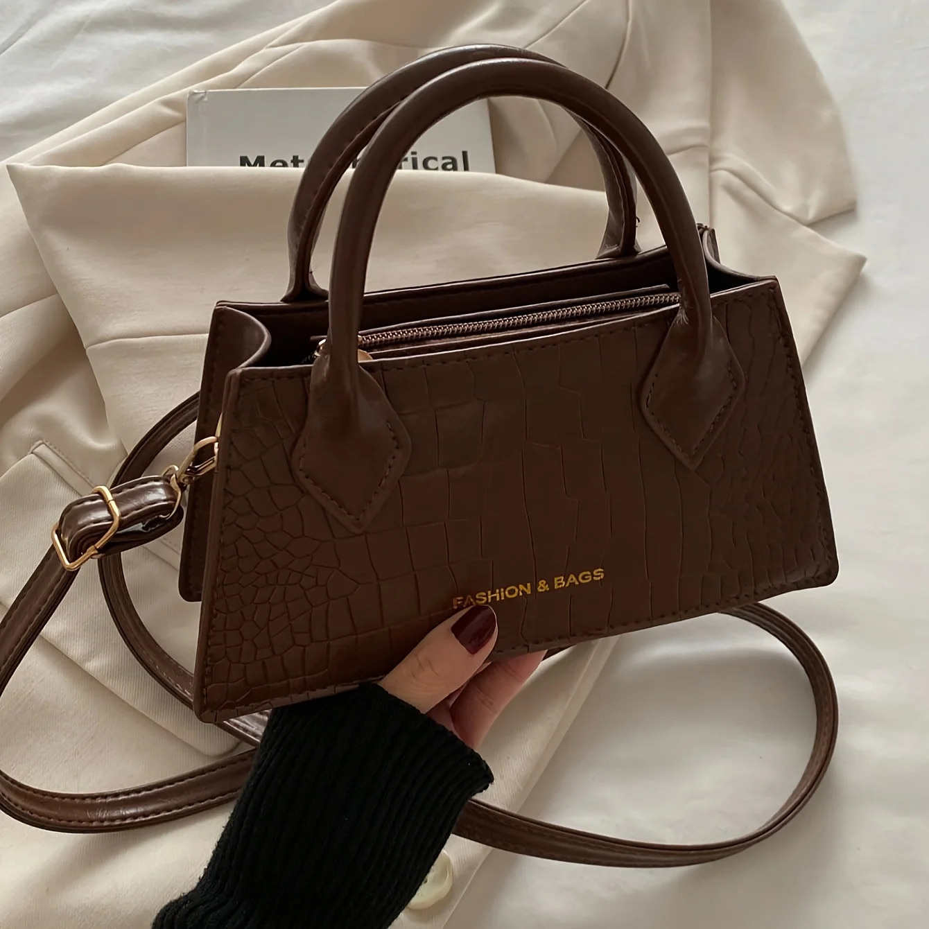 Burgundy Red Elegant Small Bag Adjustable Shoulder Strap and Zipper Closure Suitable for Travel and Daily Use 260302