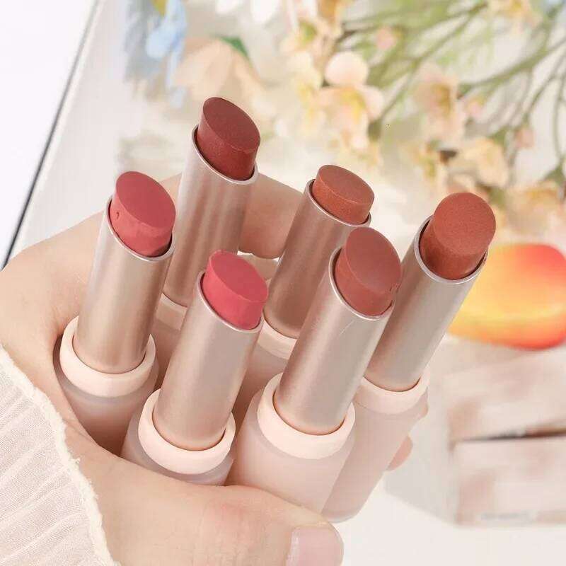 Matte Misty Lipstick 6 Colors Waterproof Non Sticky Cup Stick Lasting Moisturizing Velvet Nude Lip Tint Makeup Cosmetics H260302