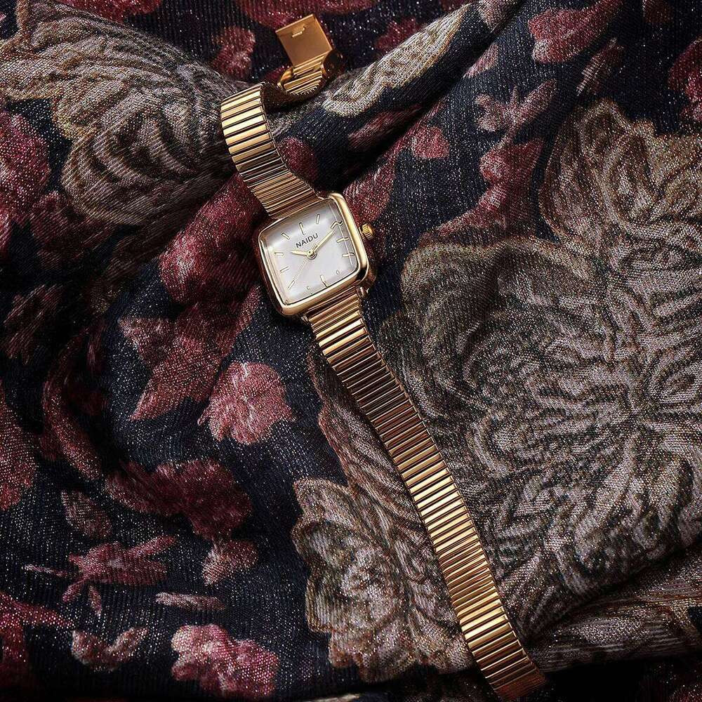 1 Piece of Women's Watch with Simple, Artistic, and Retro Style, Featuring a Quartz Movement XJ260303