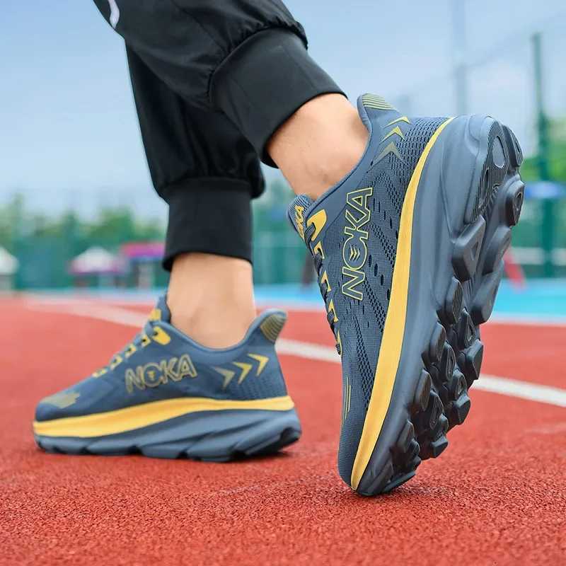 Marathon Running Shoes High Quality Mens Breathable Lightweight Couple Comfort Sports Non-slip Casual Outdoor Training Sneakers K260303