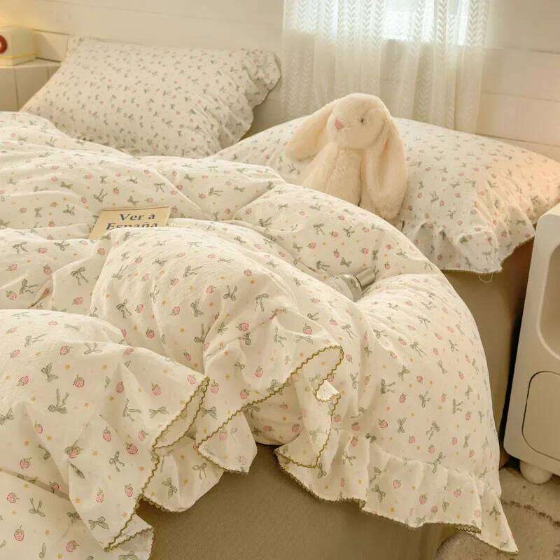 2025 Princess Style Bedding Sets Ruffle Lace Bow Quilt Romantic Bedclothes Decor Woman Girls Bedroom Duvet Cover 4pcs W260302 W260302