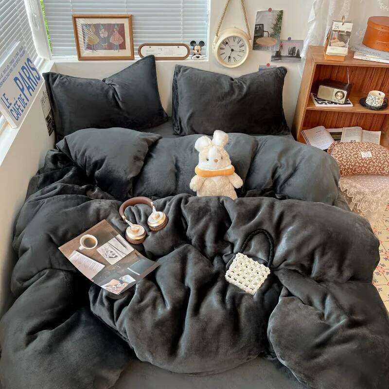 2025 new solid thickened milk bed sheet four-piece set color matching winter coral fleece student dormitory W260302
