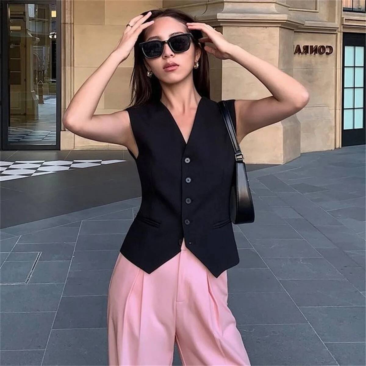 Women Fashion Sleeveless Suit Vest Solid Single Breasted V Neck Tops Elegant Office Lady Clothes Slim Casual Street Cardigan dongdumaoyi