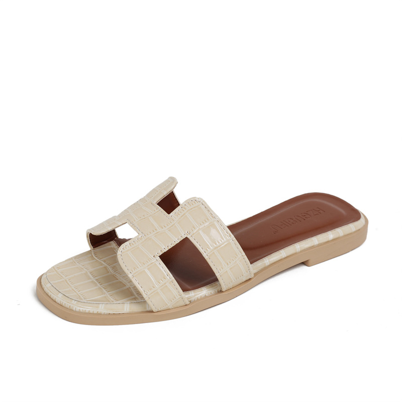 2026 Summer New Free Shipping Trendy Sandals Fashion Designer Beach Shoes Flat Bottom Stone Pattern Slippers for Women