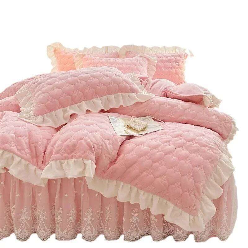 Full-set quilt cover bed skirt four-piece warm winter milk 4-piece coral velvet bedspread W260302