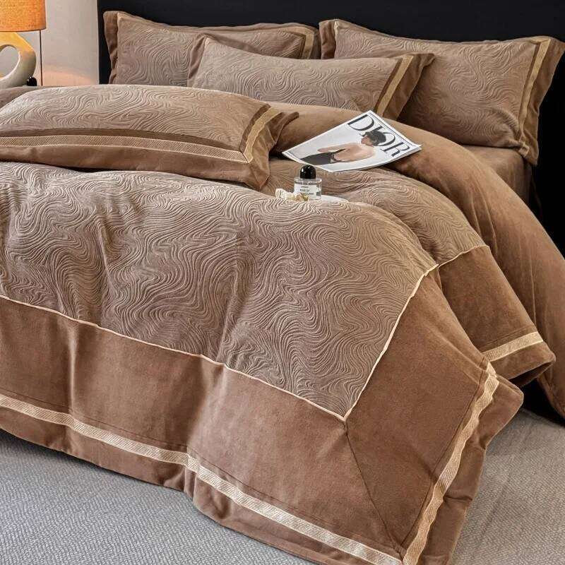 Anti-static milk four-piece set winter thickened double-sided quilt cover coral fleece bed sheet mattress W260302