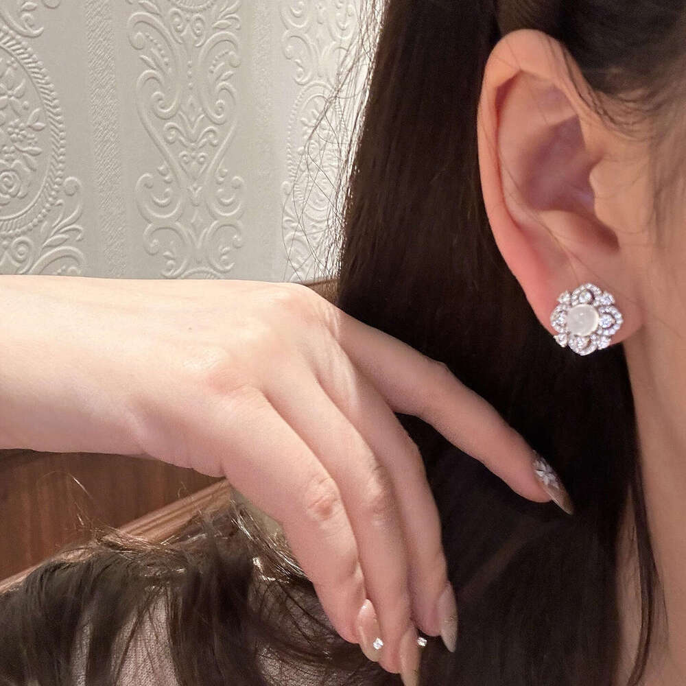 Full-diamond Four-leaf Clover For Women Chinese-style Zircon With A High-end Feel Imitation Chalcedony Earrings