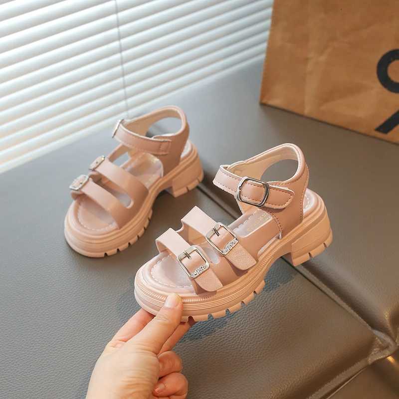 Little Girls Chunky Roman Sandals with Buckle Straps 2026 New Summer Kids Beach Sandals Soft Sole Classic Chic Boho Style Shoes X260303