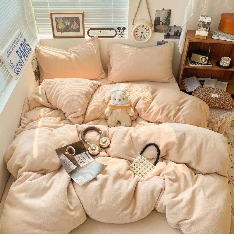 2025 new solid thickened milk bed sheet four-piece set color matching winter coral fleece student dormitory W260302