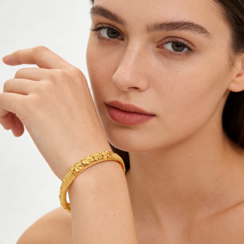 Women's Gold Plated Bangle Flower Phoenix Craft Hollow Adjustable Open Elegant Cuff Bracelet Chinese Style Exquisite Fashion Jewelry Gift For Lad