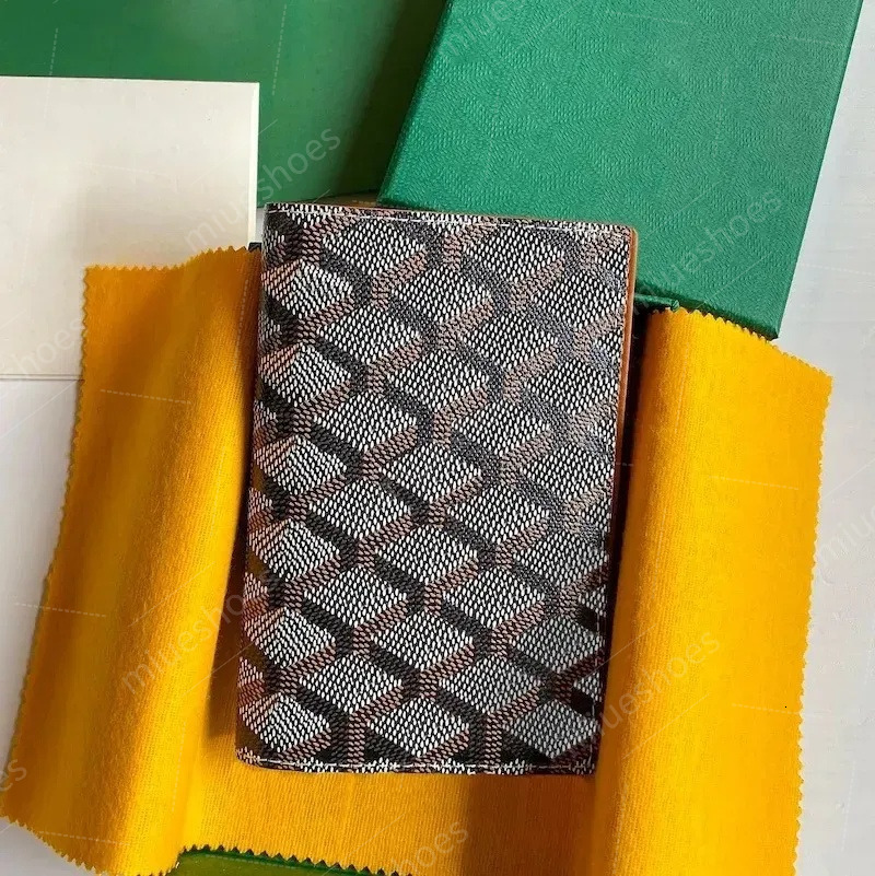Designer Bag Men's Wallet Vintage Pebble Leather Passport Pouch - Thin Credit Card Holder for Women and Men