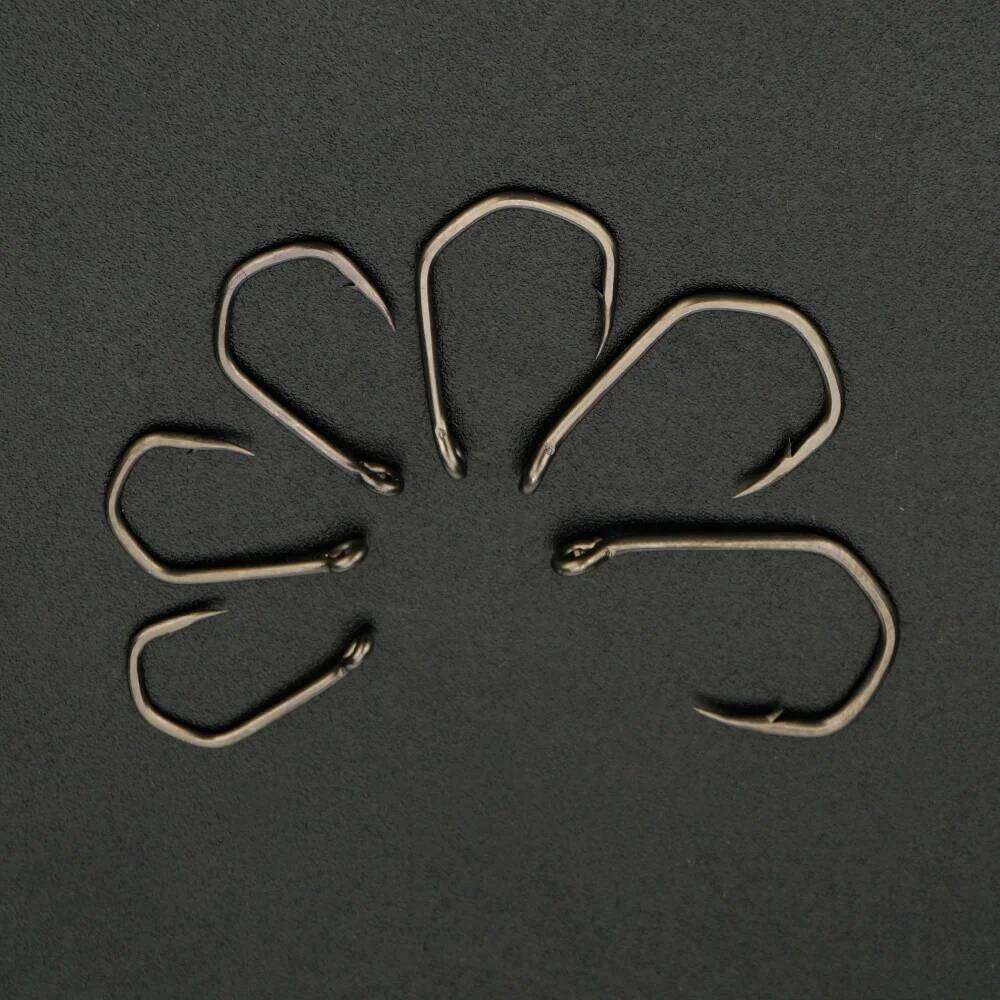 Hirisi 50Pcs Carp Fishing Barbed Pinpoint Claw Hooks PTFE Coated High Carbon Steel 8019 Z260228