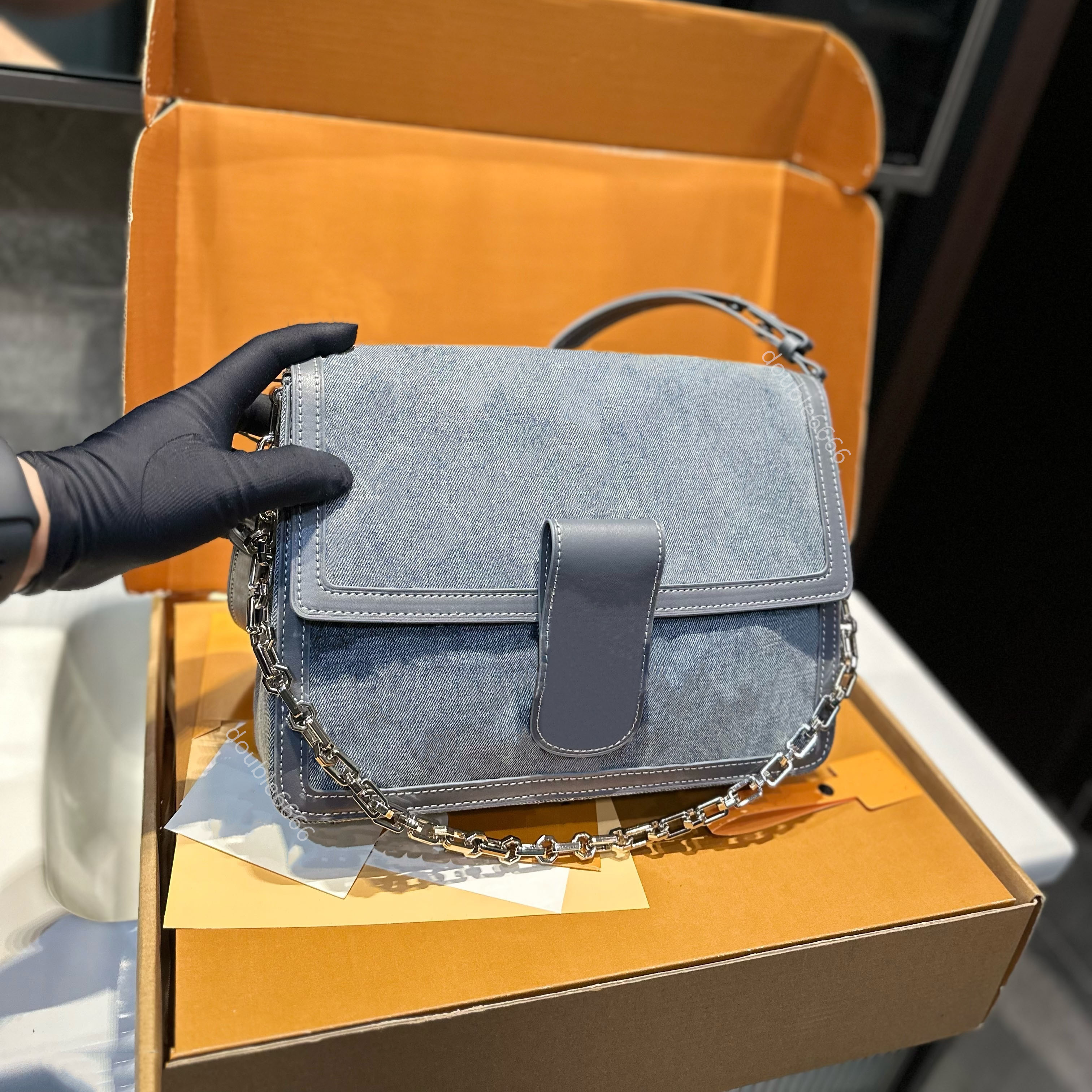 Top Quality Designer denim airport bag vintage travel bag chain shoulder bag Fashion crossbody bag phone bag women's tote bag messenger bag commuter bag chest bag