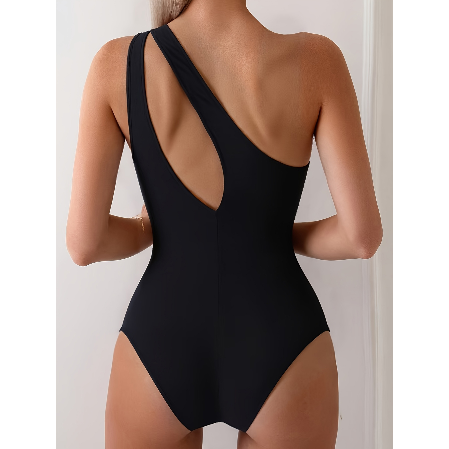 2026 New Women Black One Shoulder Twist Front Cut Out Slimming One Piece Swimsuit
