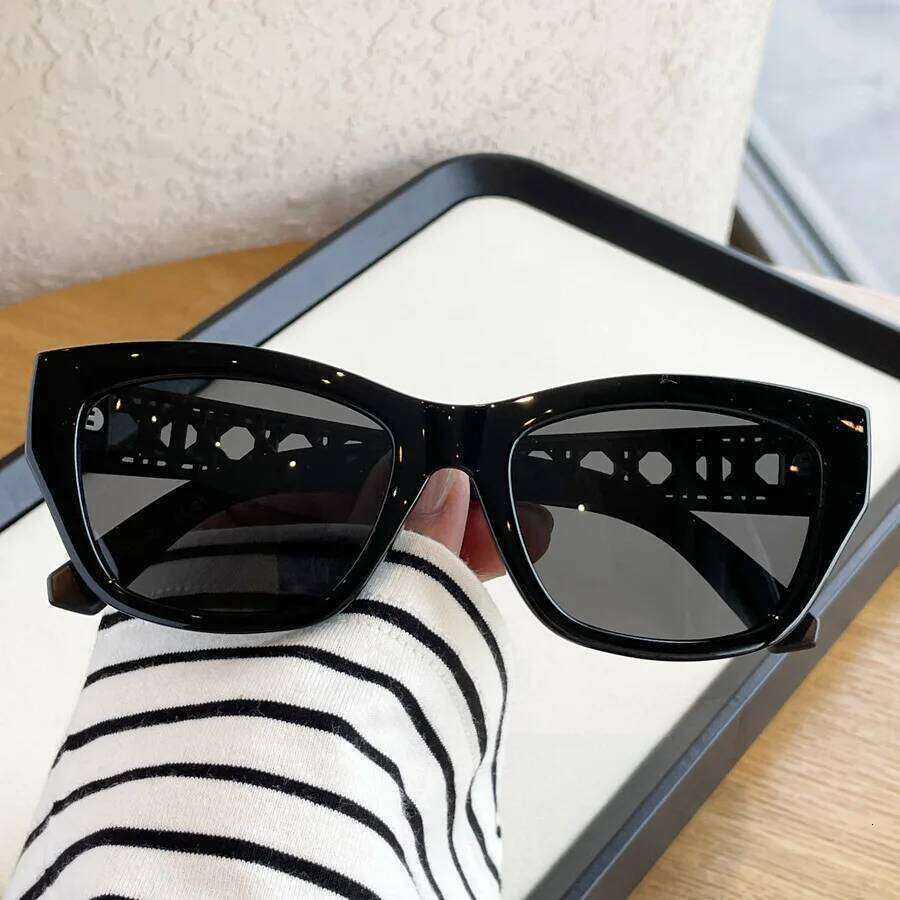 Fashion Designer's New Cat Eye Small Framepolarized Women's Sunglasses, A Must-Have Item For Celebrities With Simple Lines Uv400
