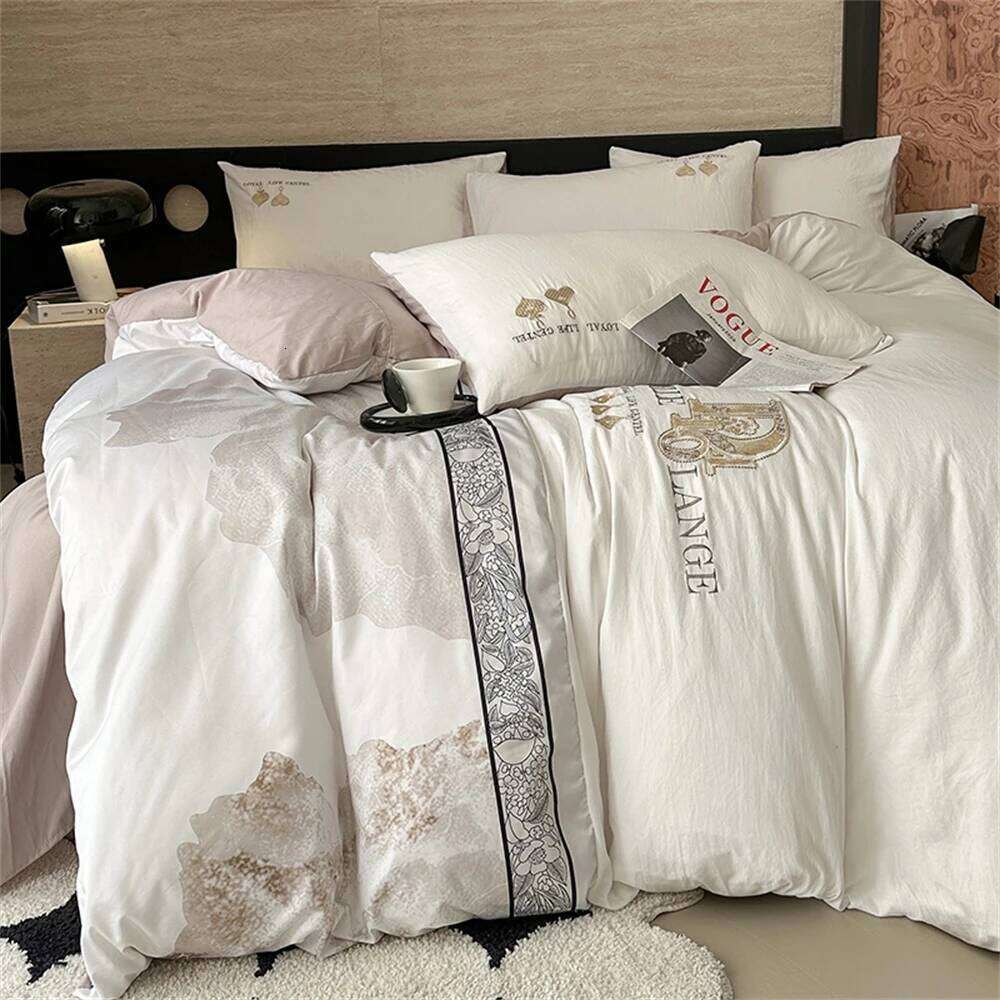 Light Luxury Four-Piece Set Bedding Sets Quilt Covers Home Duvet Cover Pillowcases Single Couple Bedsheet Double Size Bed Linen W260302
