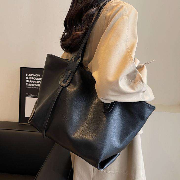 Designer Bag Totebag Popular Soft Surface Large Capacity Women S New Vintage Simple Versatile Shoulder For Work And Commuting Tote Bag