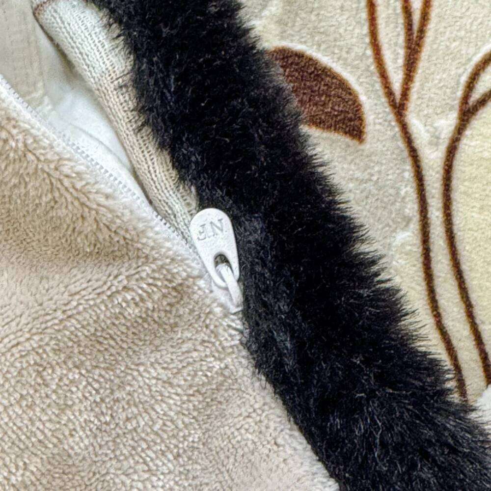 Luxury Floral Carved Milk Velvet Bedding Winter Warm Soft Bed Sheet Queen Home Thicken Duvet Cover Pillowcase Four Piece Set W260302