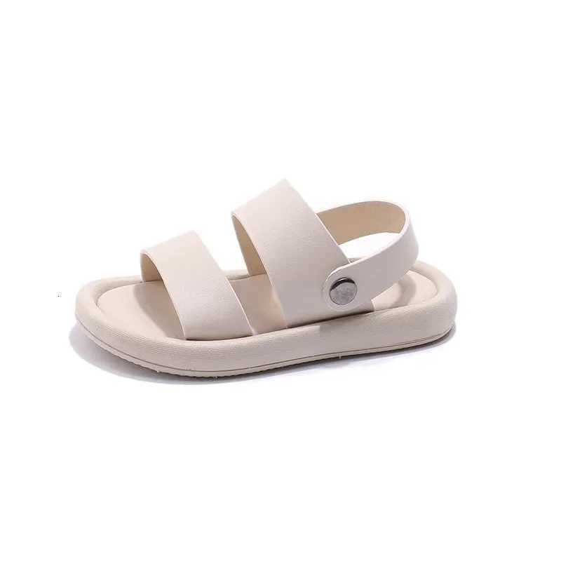 Childrens Sandals 2025 Summer New Style Beach Shoes Soft Bottom Boys Shoes Trendy Casual Wear Ideal for Outdoor Activities X260303