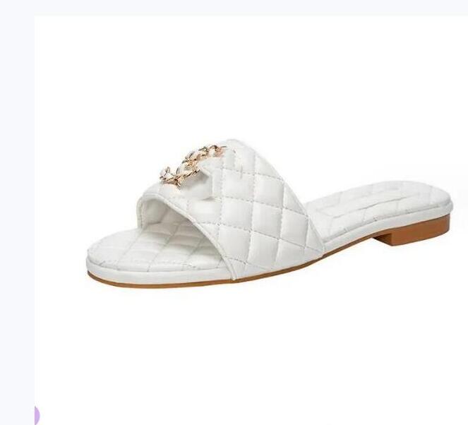 Luxury Metallic Slide Sandals Designer Slides Women's Slippers Shoes Summer Sandal Fashion Wide Flat Flip Flops Slipper For Women Low Heel Shoes Size 35-42 C957