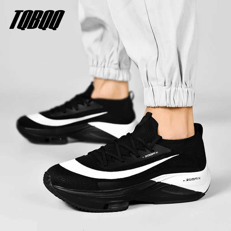 Professional Carbon Plate Running Shoes Ultra-Light Racing Shoes for Marathon Training High Energy Return Cushioning Men Women K260303