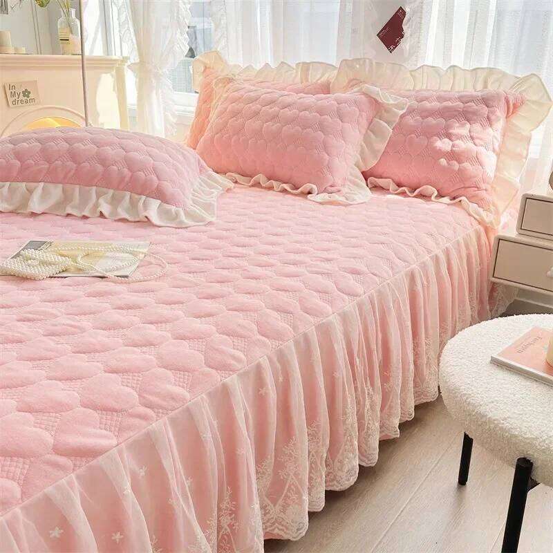 Full-set quilt cover bed skirt four-piece warm winter milk 4-piece coral velvet bedspread W260302