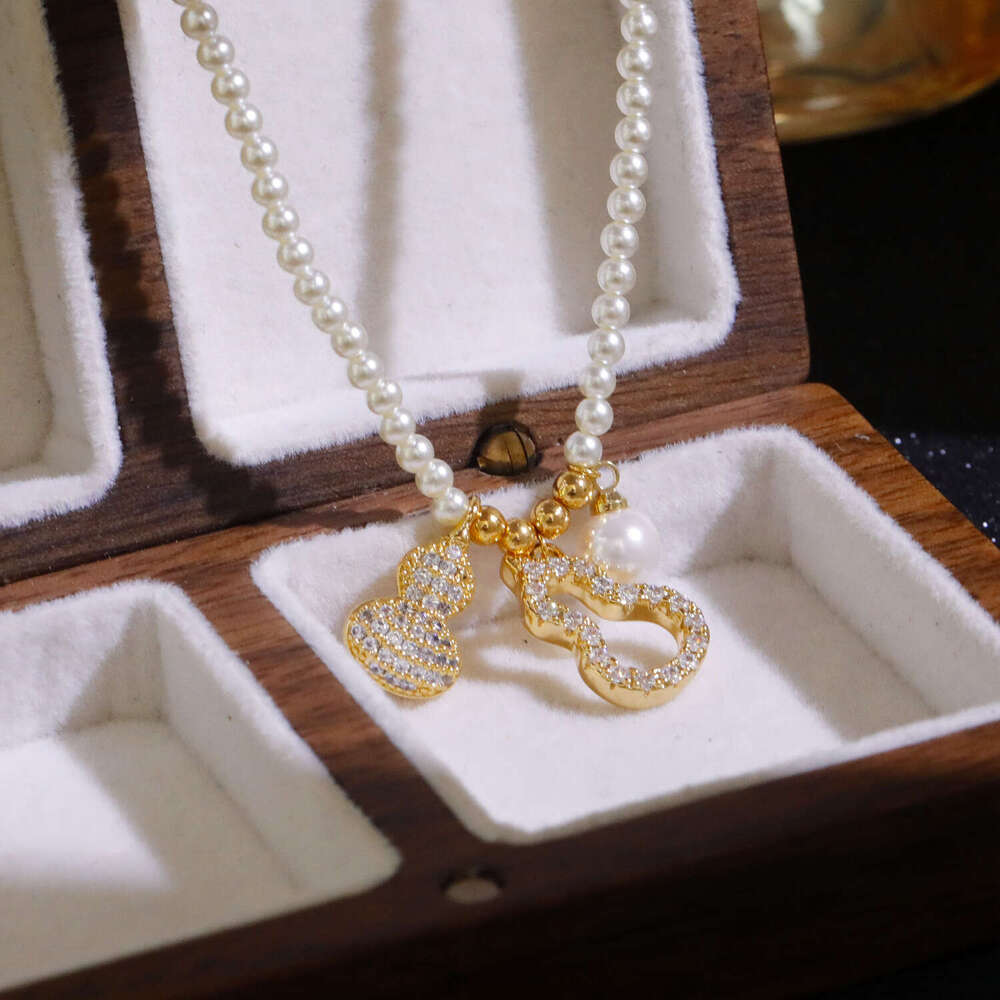 Round Millet Pearl Necklace For Women Diamond-encrusted Gourd Pendant Collarbone Chain Neck Accessory