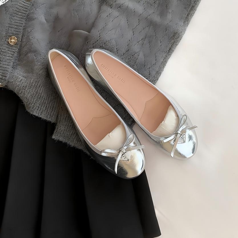2026 summer new free shipping leather silver round toe flat shoes butterfly bow designer ballet shoes for women