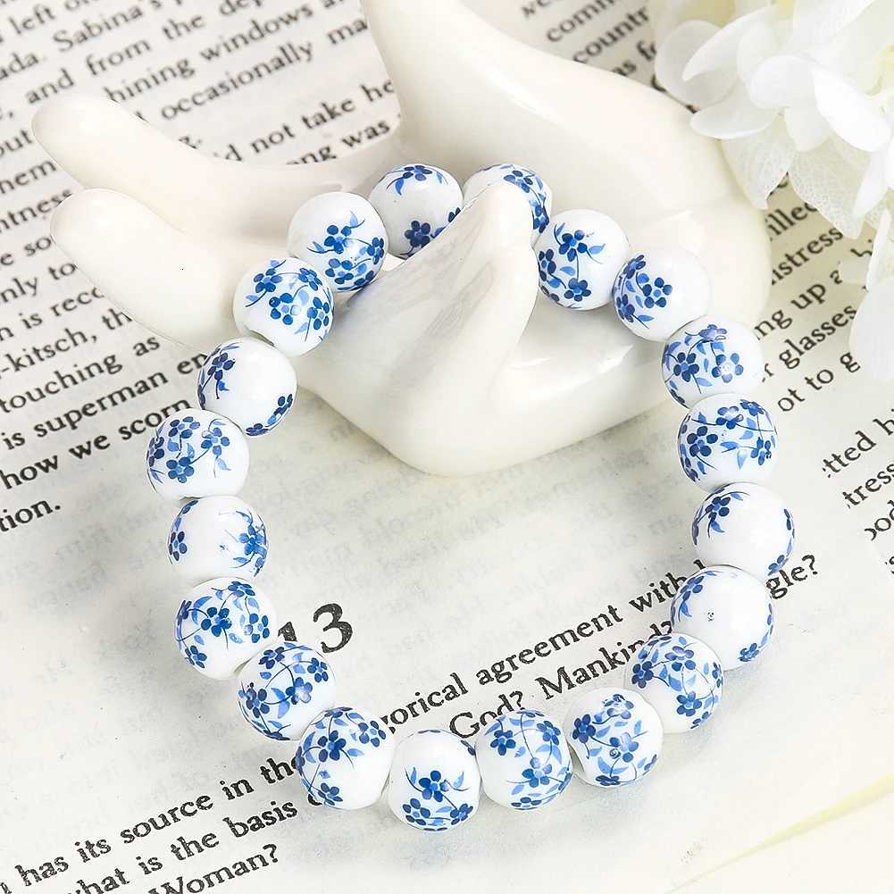 Chinese Style Blue and White Porcelain Beads Bracelet for Women Classical Simple Blue Pattern Bracelets Girls Charm Jewelry Gift H260303