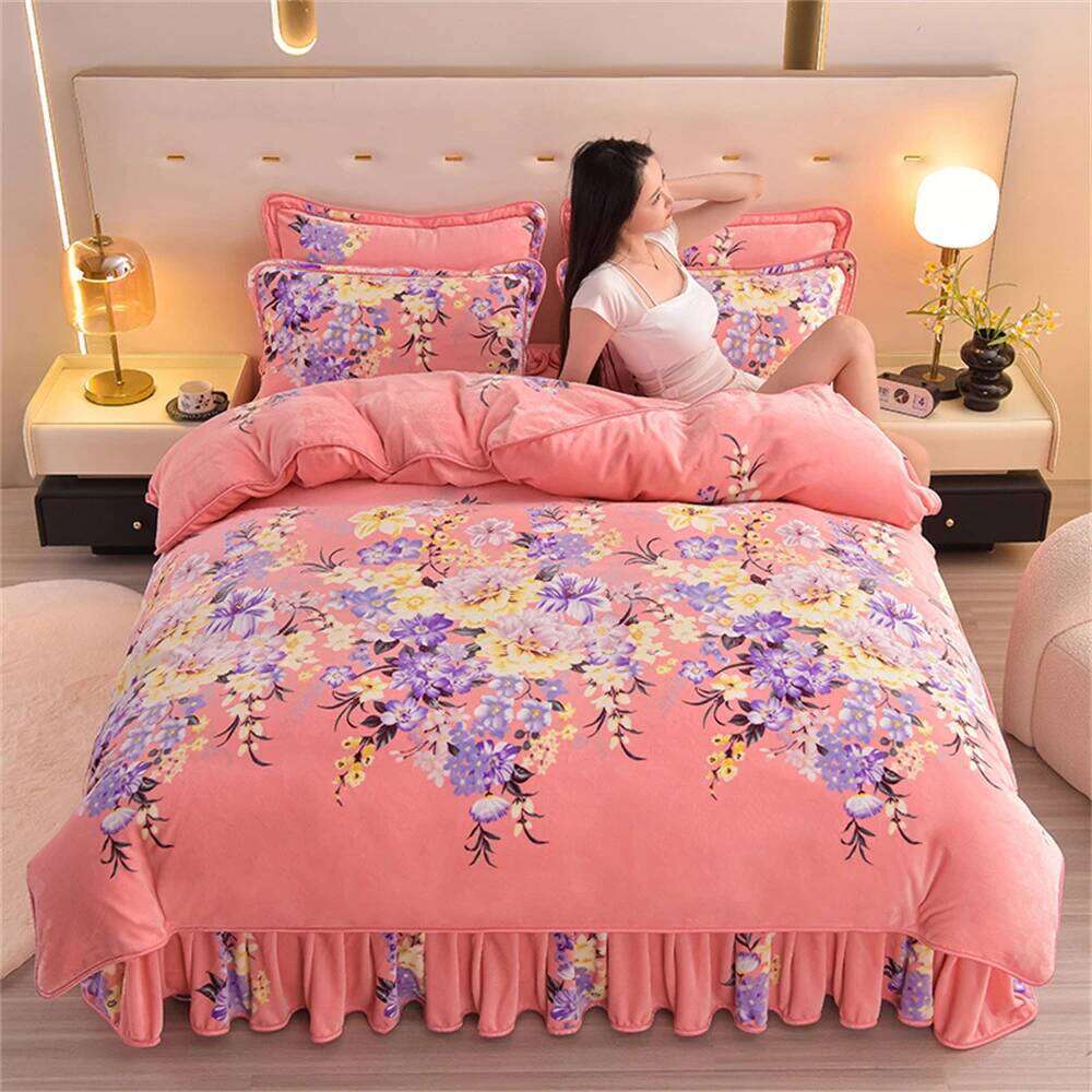 Winter Warm Milk Velvet Four-Piece Bedding Set Thicken Double-Sided Plush Soft Flannel Quilt Cover with Bed Skirt for Cozy Sleep W260302