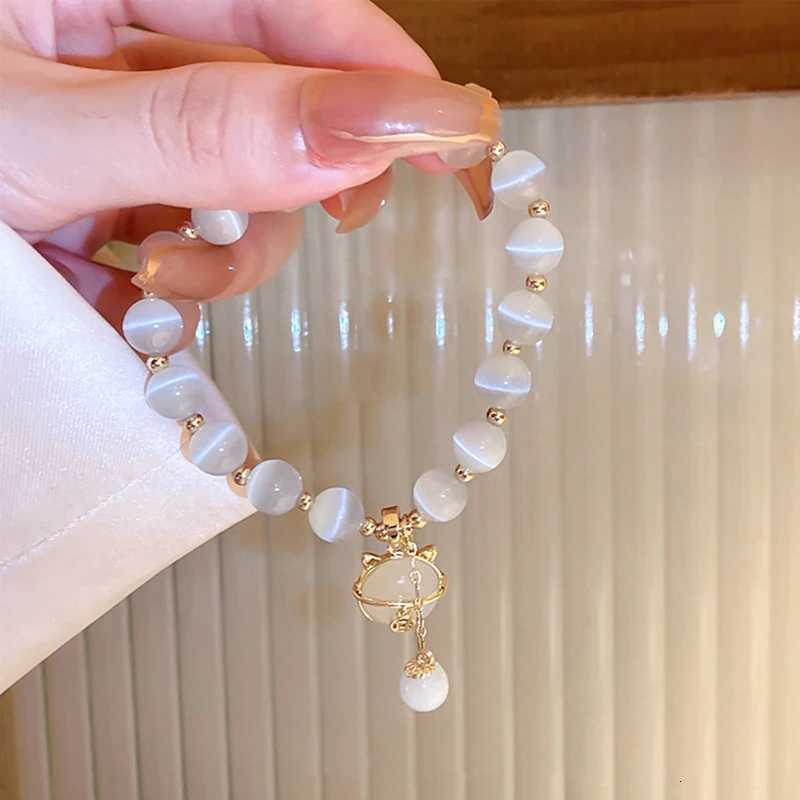 Exquisite Opal Beaded Bracelet For Women Elegant Lucky Cat Pendant Elastic Bracelets Fashion Light Luxury Jewelry Girls Gifts H260303