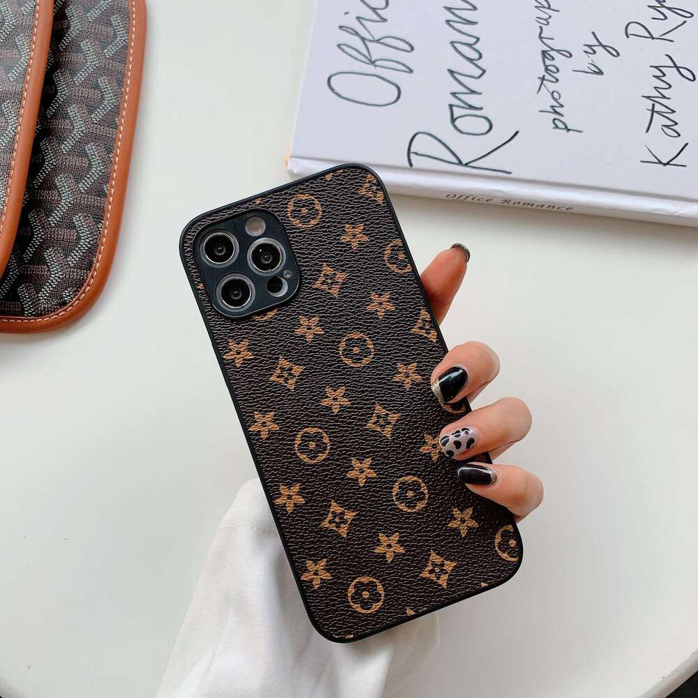 luxury Trendy Brand Presbyopic Suitable for iPhone 16/15/14/13 Apple 12/11 Pro Max Full Coverage Phone Case 17